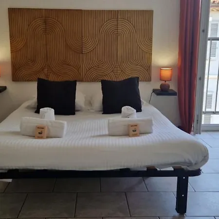 Beautiful Studio In The Heart Of Saint-Tropez Buitenkant foto